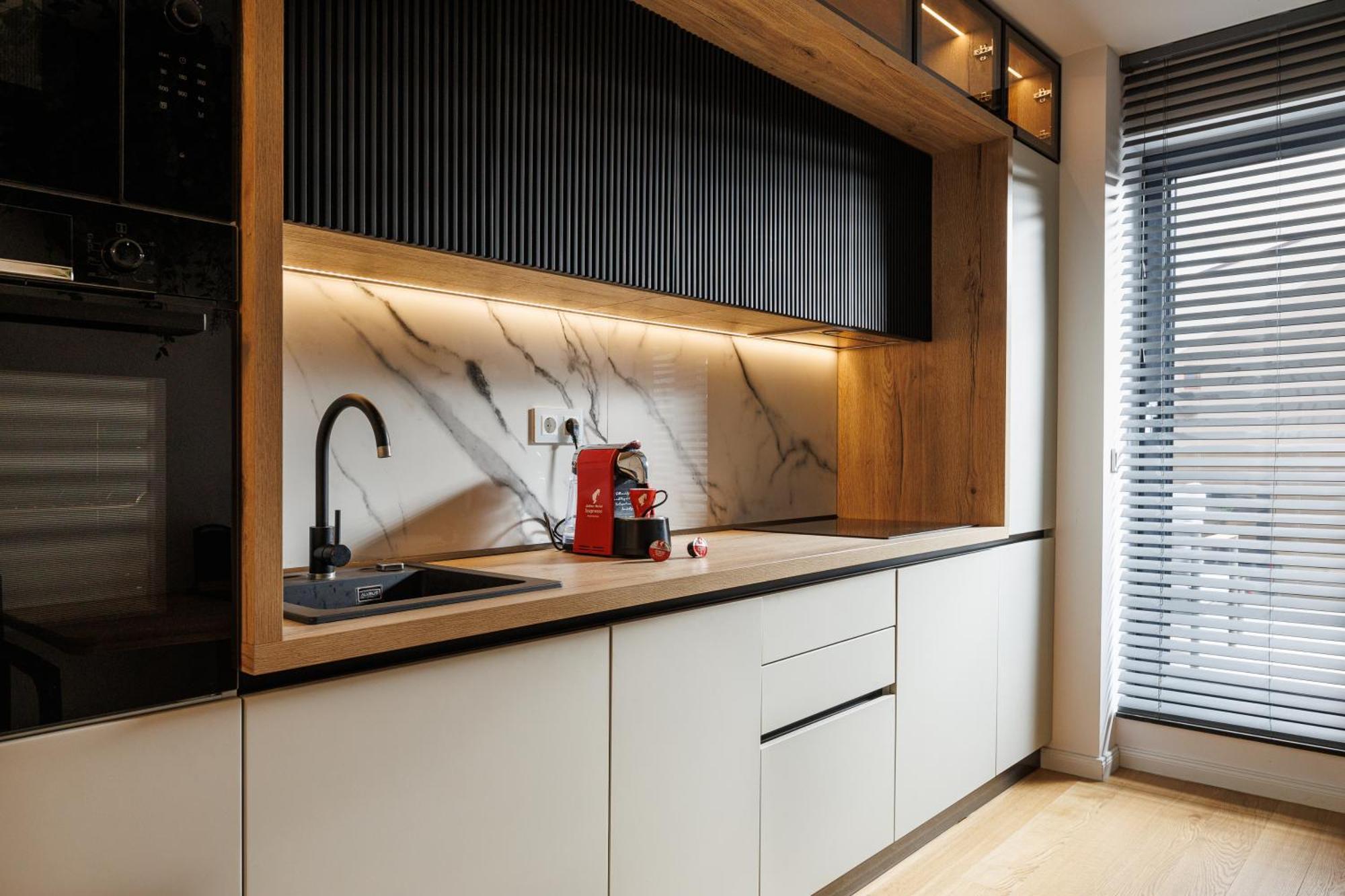 Pure Living Apartment W. Private Parking ブラショフ エクステリア 写真